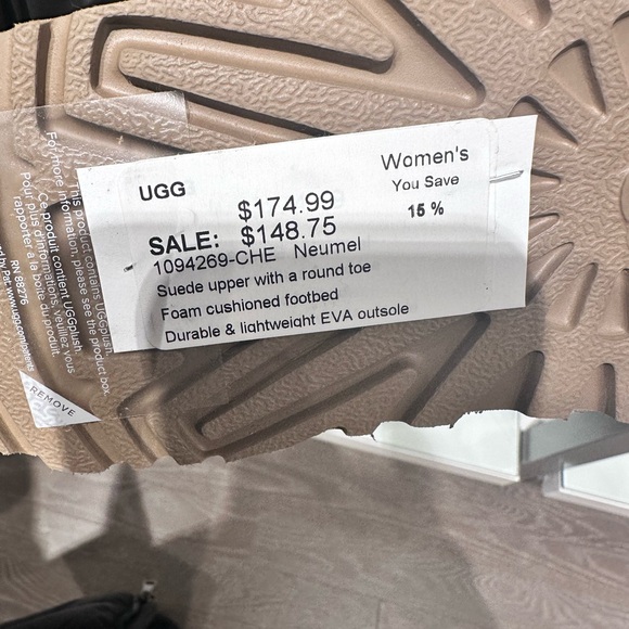 Kid ugg never worn size 3 - Picture 5 of 5